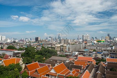 全景鸟瞰大城市小镇和蓝天图片