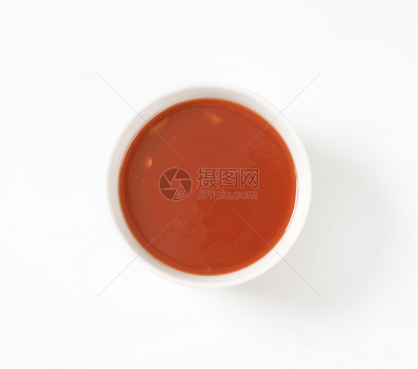 白瓷碗番茄汤图片
