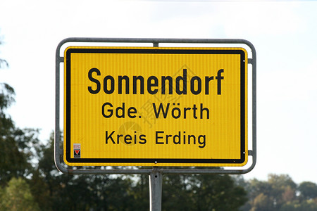 德国巴伐利亚州Sonnendorf社区的标志图片