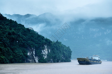 三峡雨大驳图片