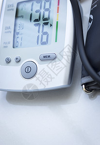 便携式手握住家庭心脏血压和不规则心跳脉冲速率计图片