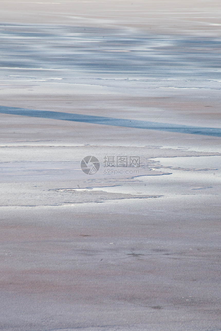 湖面上结冰的水寒冷的冬天da图片