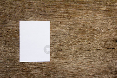 关于褐木背景的空白纸备背景图片