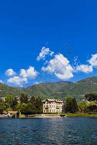 在意大利科莫湖上的小城镇Tav图片