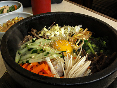 比宾巴Bibimbap是韩国传统最爱的稻米高清图片