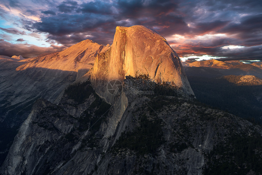 日落前Yosemi图片