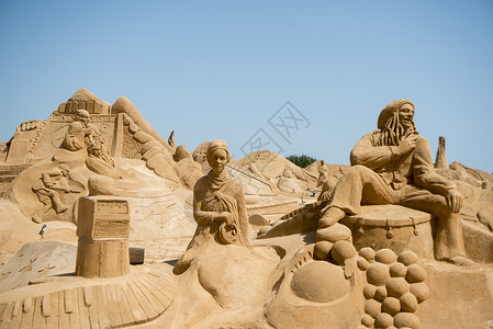 欧洲葡萄牙阿尔加夫Pera村的沙城或沙石雕塑背景图片