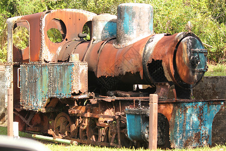 Songsong村路边糖厂运输甘蔗的一辆旧列车废墟附近图片