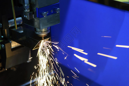 数控光纤激光切割机用火花光切割钢方管光纤激光图片
