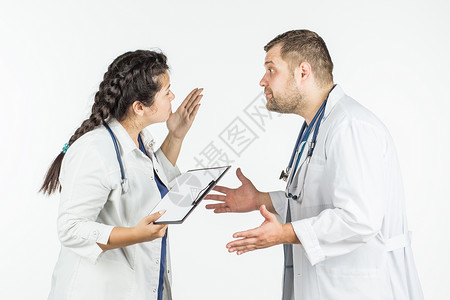 医生在护士面前发誓图片