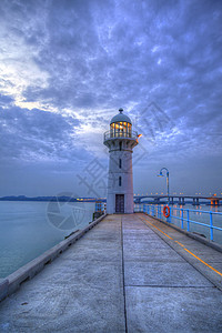 西海岸大士林线新加坡莱佛士灯塔的夜幕降临高清图片