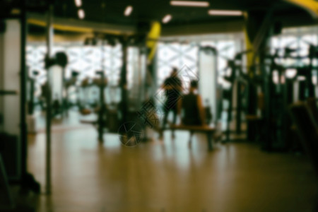 健身设施中心健身房内部带运动训练设备的健身俱乐部图片