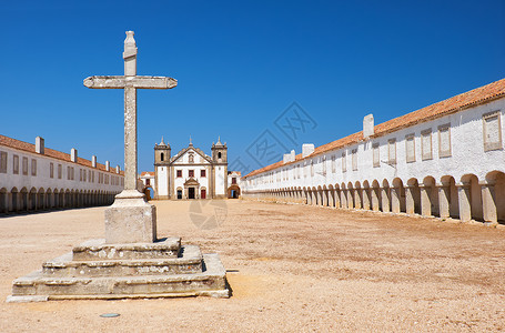 15世纪葡萄牙塞辛布拉埃斯皮谢尔角附近的CapeEspichel附近图片
