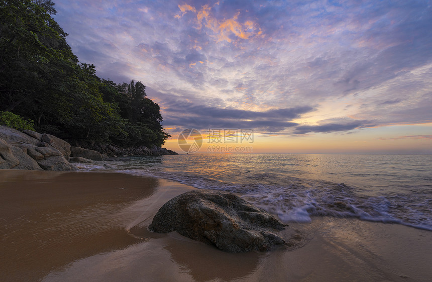 泰国普吉奈松海滩美丽图片