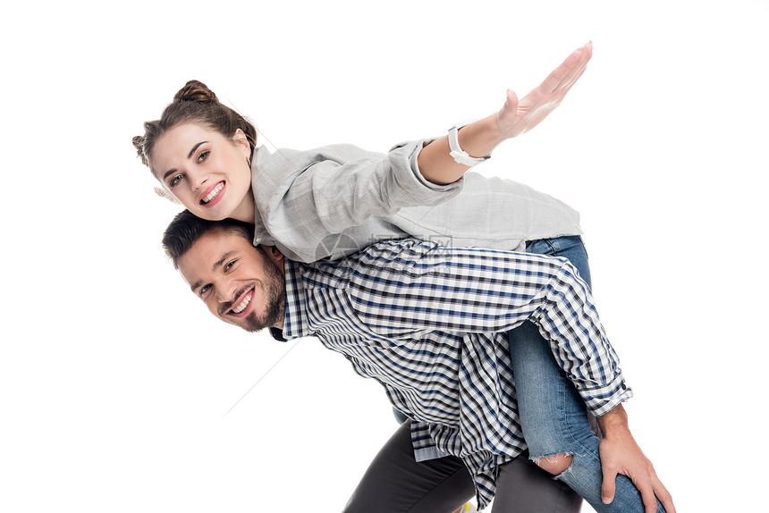 男朋友向女友背负的一面露着的手臂在图片