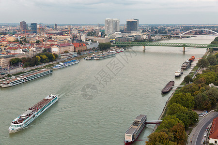 斯洛伐克多瑙河的布拉迪斯拉发图片