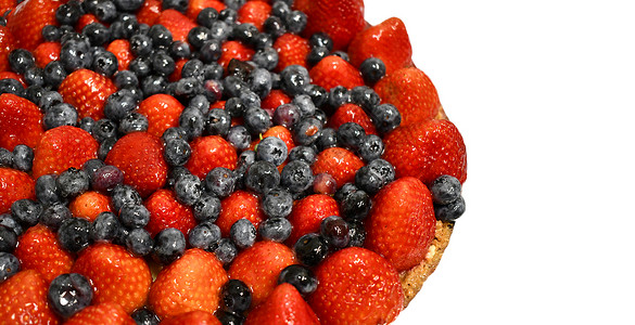 以草莓蓝莓和草莓的水果图片