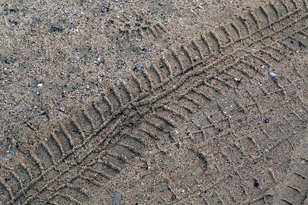 沙子上的提尔轨道背图片