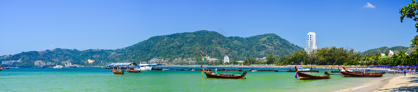 普吉岛芭东海滩上的大海全景泰国图片