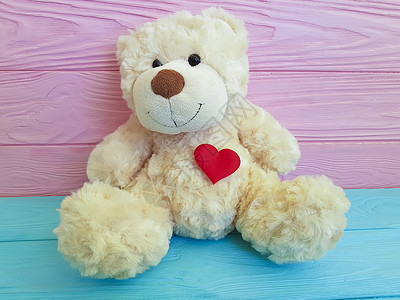 可爱的泰迪熊玩具红心图片