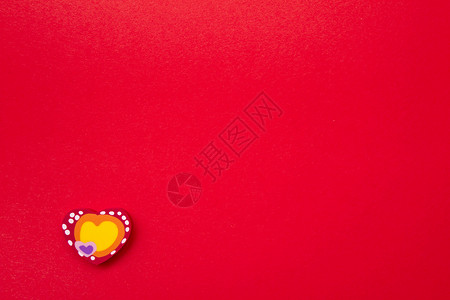 心情人节圣瓦伦丁日卡与副本空间和心情人节背景上的彩色心用心的红色背景红色背景背景图片