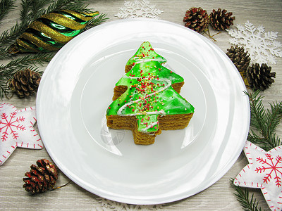 圣诞蛋糕鲜树传统食物甜食和图片