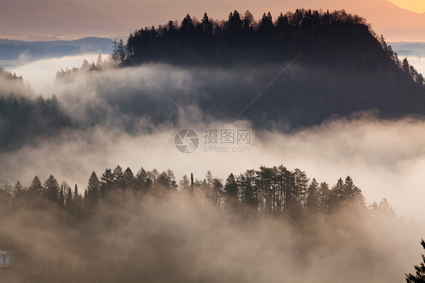 旅行背景的令图片