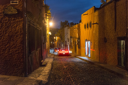 夜间街道景观图片