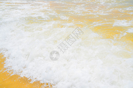 黄沙上有海浪图片