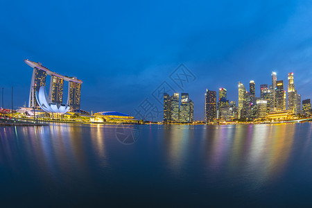 新加坡城市天际线的全景在图片