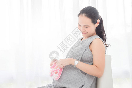 美丽的亚洲人怀孕漂亮肚子上贴着图片