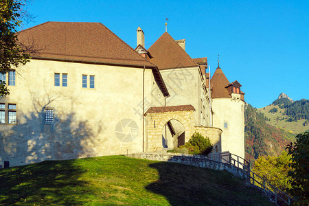 Gruyeres中世纪城堡在秋天瑞士高清图片