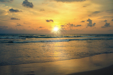 斯里兰卡本托塔印度洋海岸日落斯图片