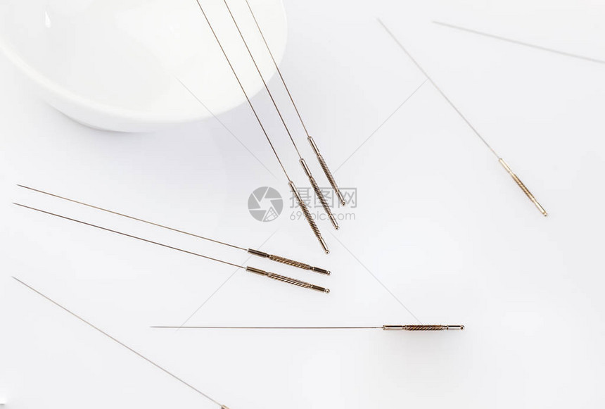 针刺头中医传统针刺的银针头图片