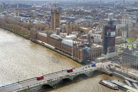 被称为大本钟伦敦的标志地标和威斯敏特宫在2017年初以来的重大翻背景图片