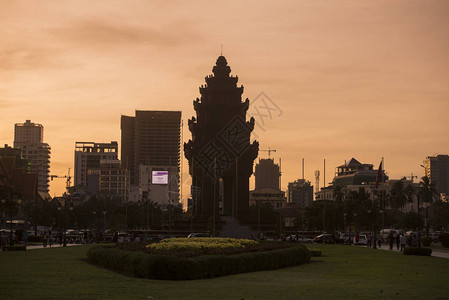 柬埔寨金边市西哈努克大道独立纪念碑景观图片