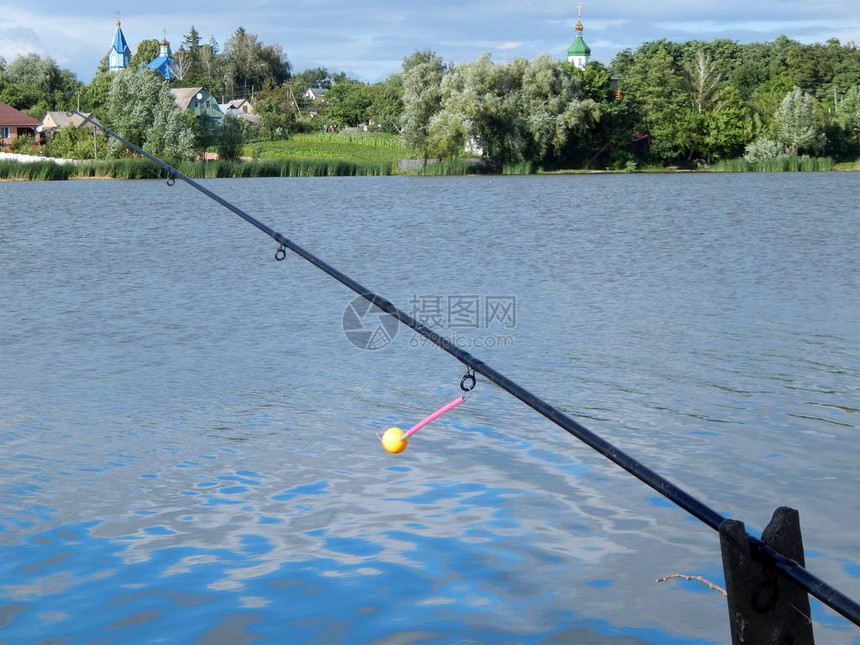 用于钓鱼竿浮标渔网的钓具图片