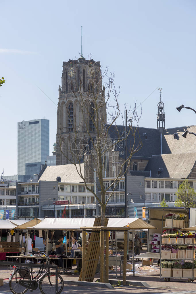 从鹿特丹中心市场大厅观看图片
