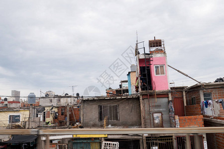 布宜诺斯艾利斯贫民窟景观31号别墅31号别墅是阿根廷首都中心的一座非图片