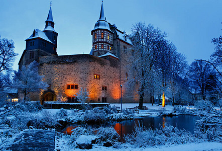 冬季风景中的德国童话城堡德国赫森的图片