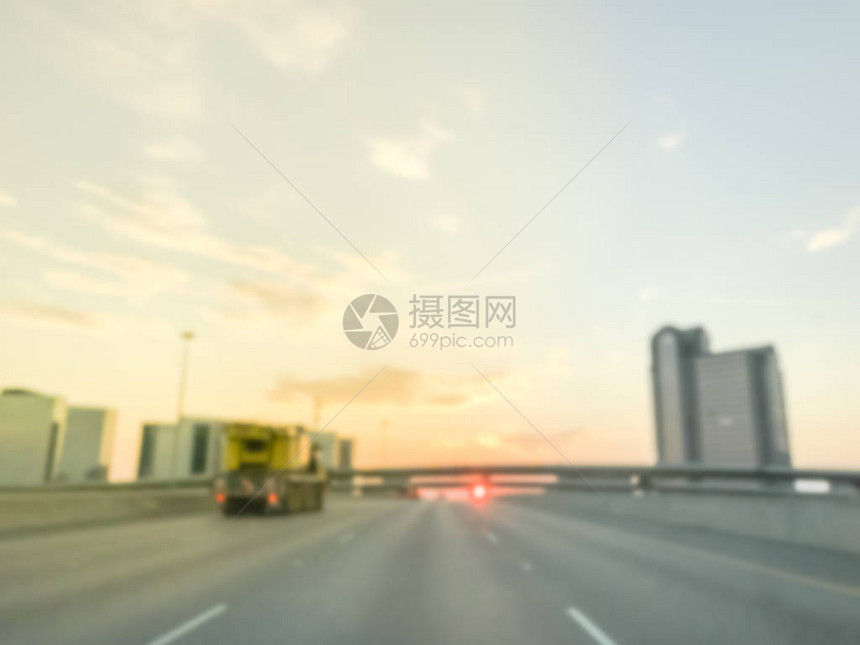 模糊的635号州际公路I635高速公路图片