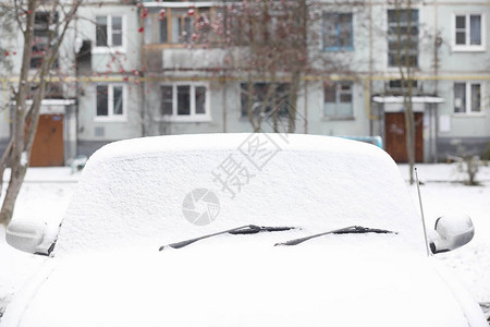 冷极村交通暴风雪高清图片