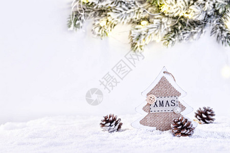 圣诞或贺卡松树枝木装饰品图片