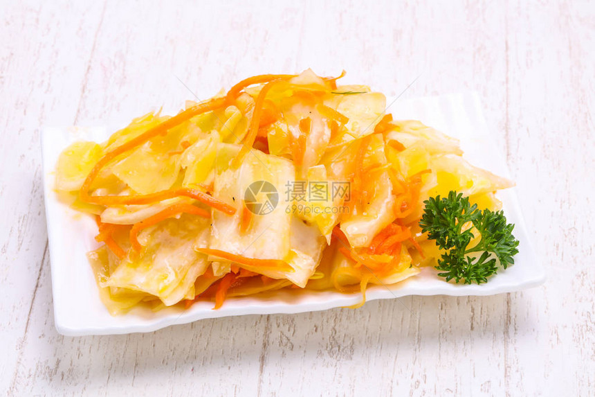 碗中传统发酵白菜酸图片