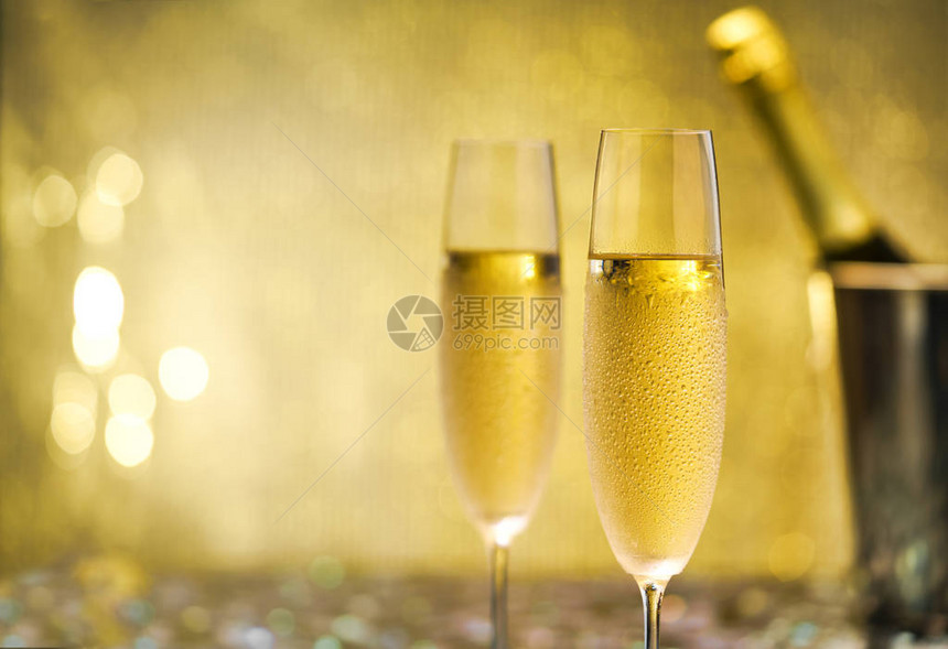 以香槟庆祝新年的晚夜庆祝活动派对和节日庆图片