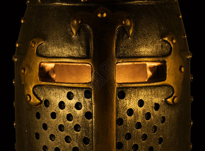 中世纪骑士的头盔背景图片
