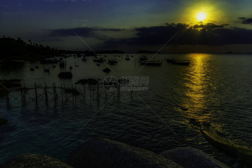 TamjungKelayang海滩Belitung印度尼西亚图片
