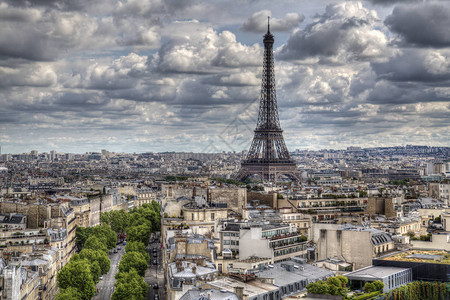 法国巴黎市风景和艾菲尔铁塔从三连图片