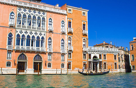 意大利威尼斯大运河阳光明高清图片