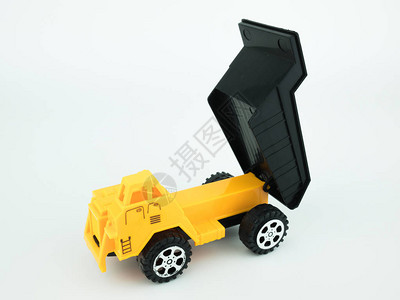 白色背景的玩具倾卸卡车工程建筑概念图片